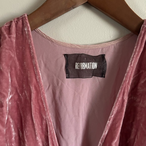 Reformation | Silk Velvet Chrissy Wrap Mini Dress Blush Pink - Picture 8 of 10